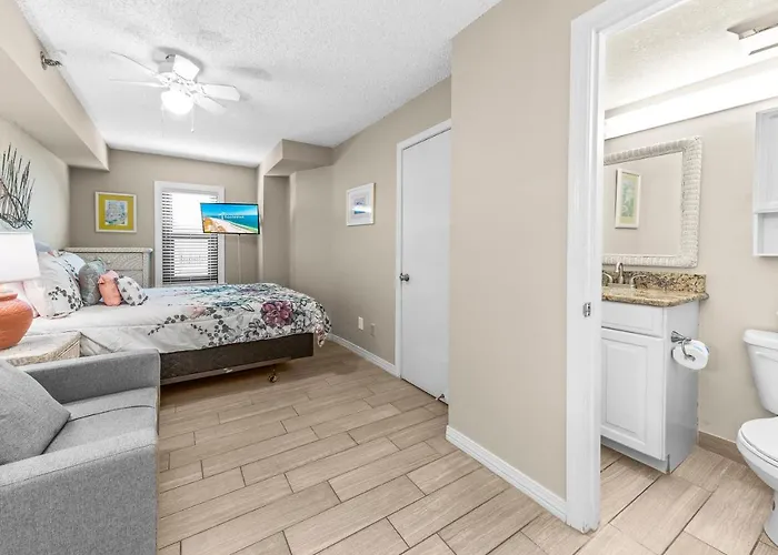 Harbour Place 313 Apartment